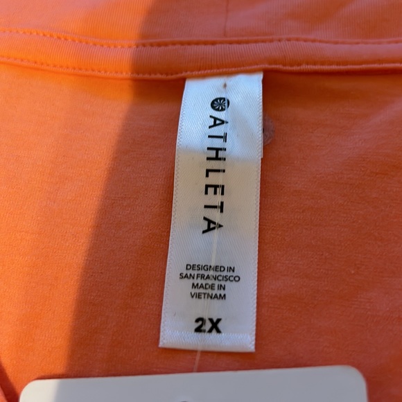 NWT 2X Athleta Avenue Tee - Picture 5 of 8